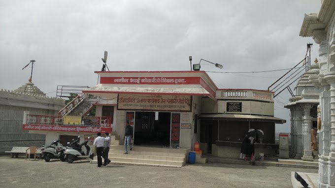 indore - hinkargiri jain dharamshala